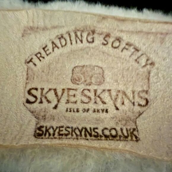 Highland Cow Handheld Bottle Opener and handmade Sheepskin Beer Huggie - NWOT - Picture 6 of 8